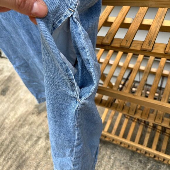 forever 21 woman’s size small Jean short sleeve dress with pockets denim - Picture 3 of 6